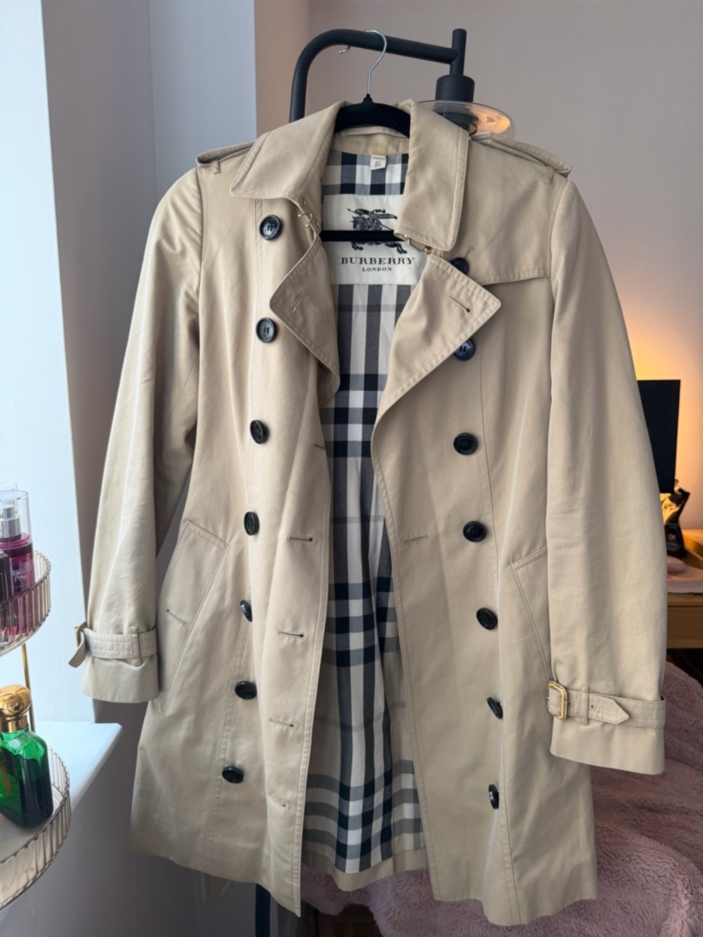Burberry Beige Trench Coat with Black & White Check Lining - Picture 2 of 4